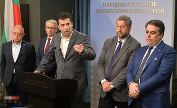 “Продължаваме промяната – Демократична България” губи най-много от гласоподавателите си