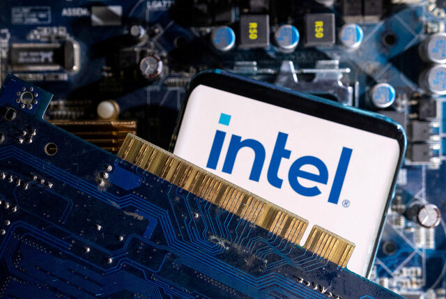 SoftBank обсъжда сътрудничество с Intel за AI чипове, за да се конкурира с Nvidia