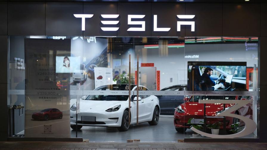 Акциите на Tesla паднаха след рязък спад на европейските продажби