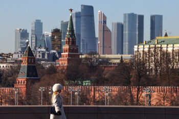 Русия гони двама британски дипломати от Москва