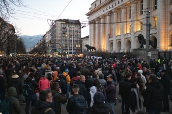 Васил Божков се включи в протеста срещу Пеевски