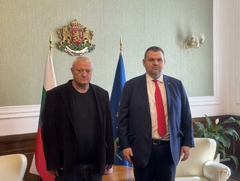 Пеевски продължава да привлича кметове с кауза за ново начало за регионите