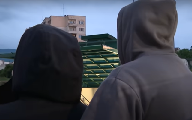 Колкото повече биеш, толкова повече те уважават: "Локалите" – лошите деца на нашето време