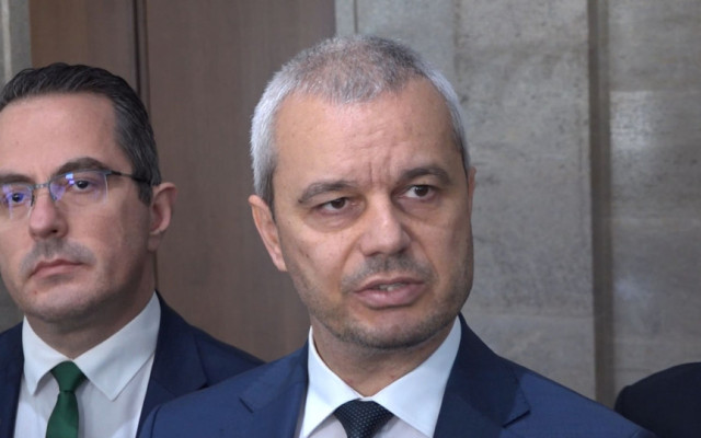 Бесен скандал в парламента! Костадинов нападна ПП-ДБ