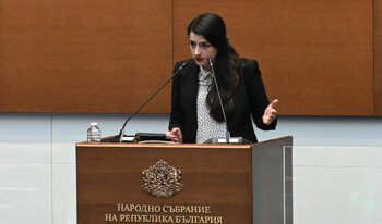 Киселова не е допуснала въпрос към Желязков ще осигури ли и догодина 15 млн. лв. за транспорта в София
