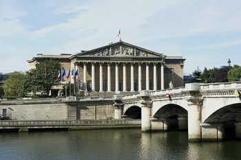 Парламентът във Франция направи крачка към легализиране на асистираната смърт