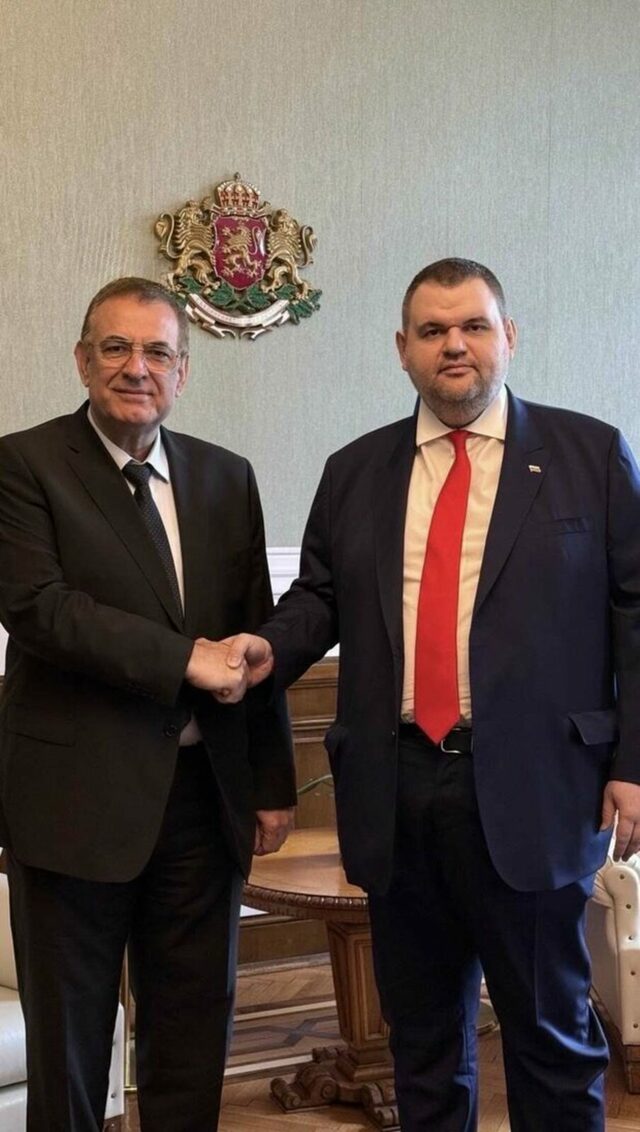Името ДПС вече е само на Пеевски