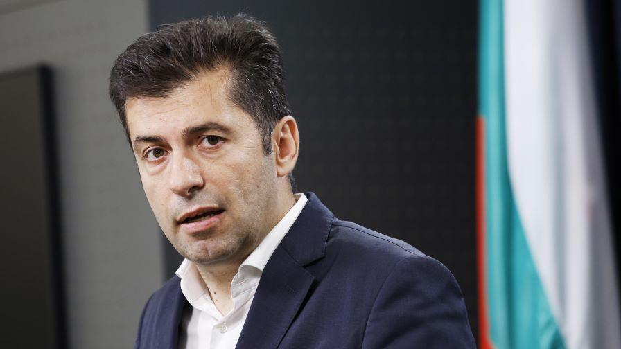 Кирил Петков ще подаде оставката си като депутат в понеделник