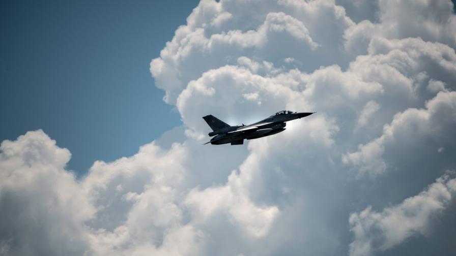 Румъния купва 18 F-16 за едно евро