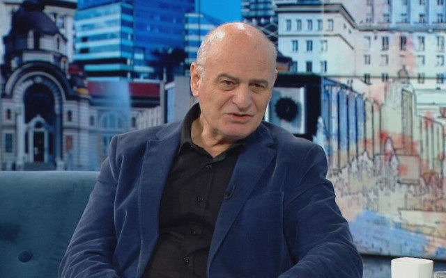Проф. Николай Радулов: Дани Митов да си ходи! Той  не е за тая работа!