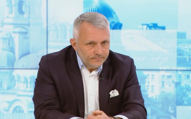 Адв. Хаджигенов:  Президентът не крие възхищението си от тирани като Путин и Тръмп