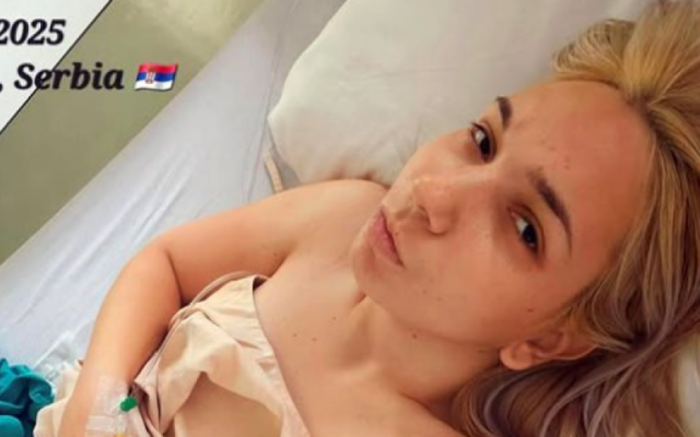 След операция в Сърбия: Емили Тротинетката вече е момиче СНИМКИ