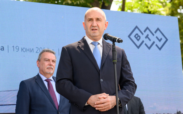 Президентът Румен Радев откри новата производствена база на BTL Industries в Пловдив
