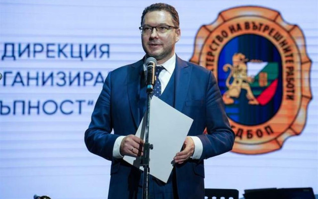 Вътрешният министър разкри какво се крие зад войната по пътищата