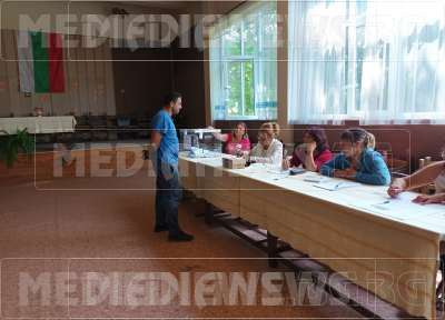 Нормално протича изборният ден в мездренското село Крета на Видовден