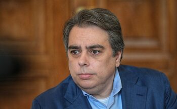 Асен Василев: Борисов много хубаво лъже и то по начин, по който хората да не се замислят