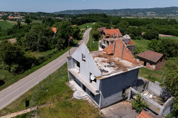 Фотогалерия: Битката за лития продължава въпреки подкрепата на Брюксел