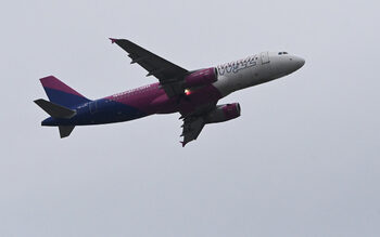 Wizz Air спира всички полети до Тел Авив и тези от Европа до Аман