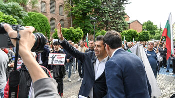 В демократичната политика няма светци