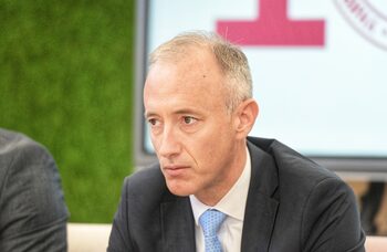 Крачка назад: И родителите, и училището ще решават как да учат децата със специални потребности