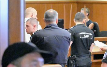 Кои са Соня Клисурска и Петър Рафаилов, обвинени заедно със зам.-кмета Никола Барбутов