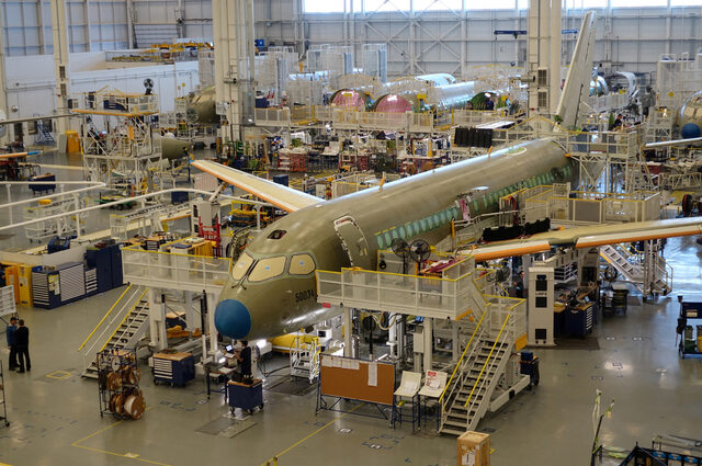 Китай обмисля да поръча рекордните 500 самолета на Airbus