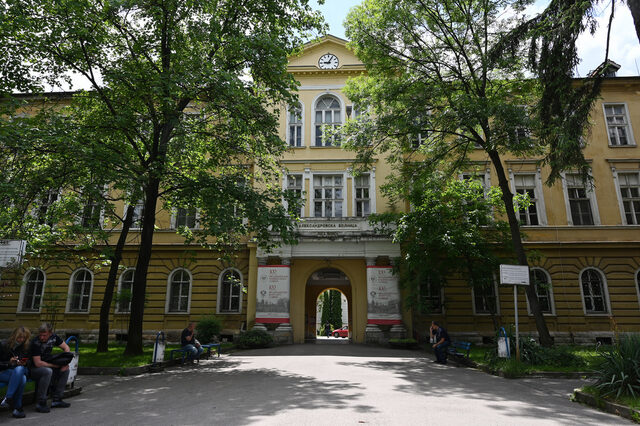 Как държавата субсидира задлъжнели държавни болници