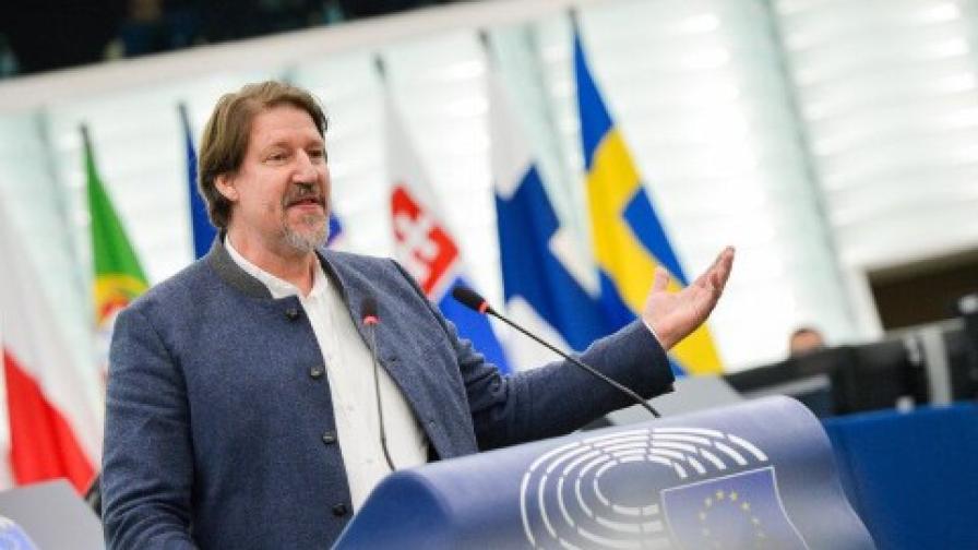 ЕС готви тежък доклад за Северна Македония