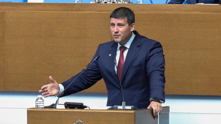 "Величие" внесе вот на недоверие срещу кабинета "Желязков", защото "сметищата бълбукат"