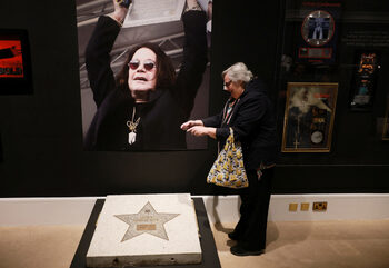 Фотогалерия: Бирмингам празнува Ози Озбърн и Black Sabbath